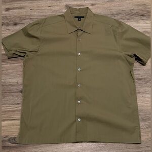 Banana Republic Olive Men's Casual Button Down Shirt